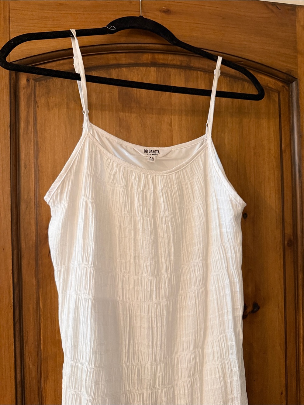 BB Dakota whiteTextured Spaghetti-Strap maxi dress.